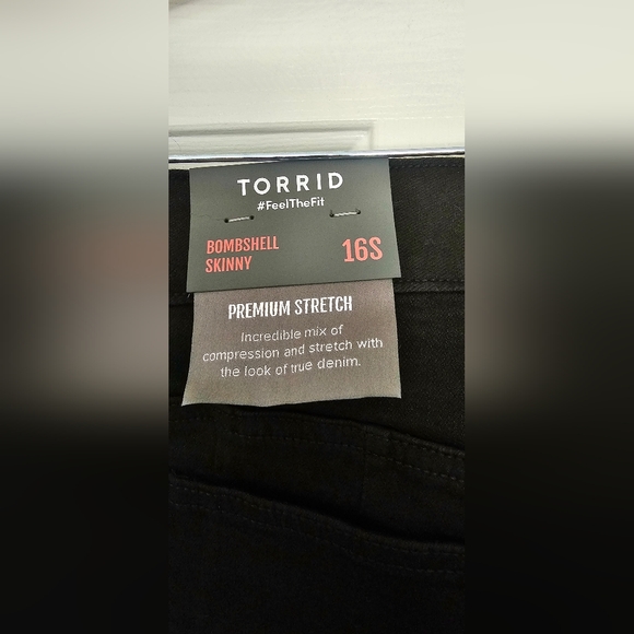 Bombshell Skinny Premium Stretch High-Rise Jean NWT Size 16S OBO - Picture 7 of 7